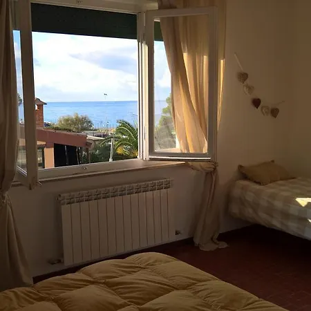 Fegina 5 Bedrooms Apartamento