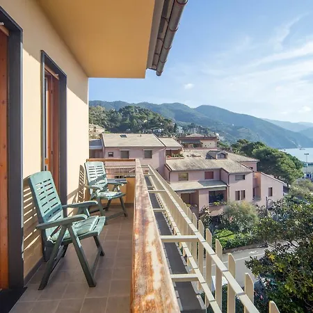 Fegina 5 Bedrooms *