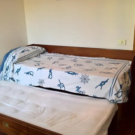 Fegina 5 Bedrooms